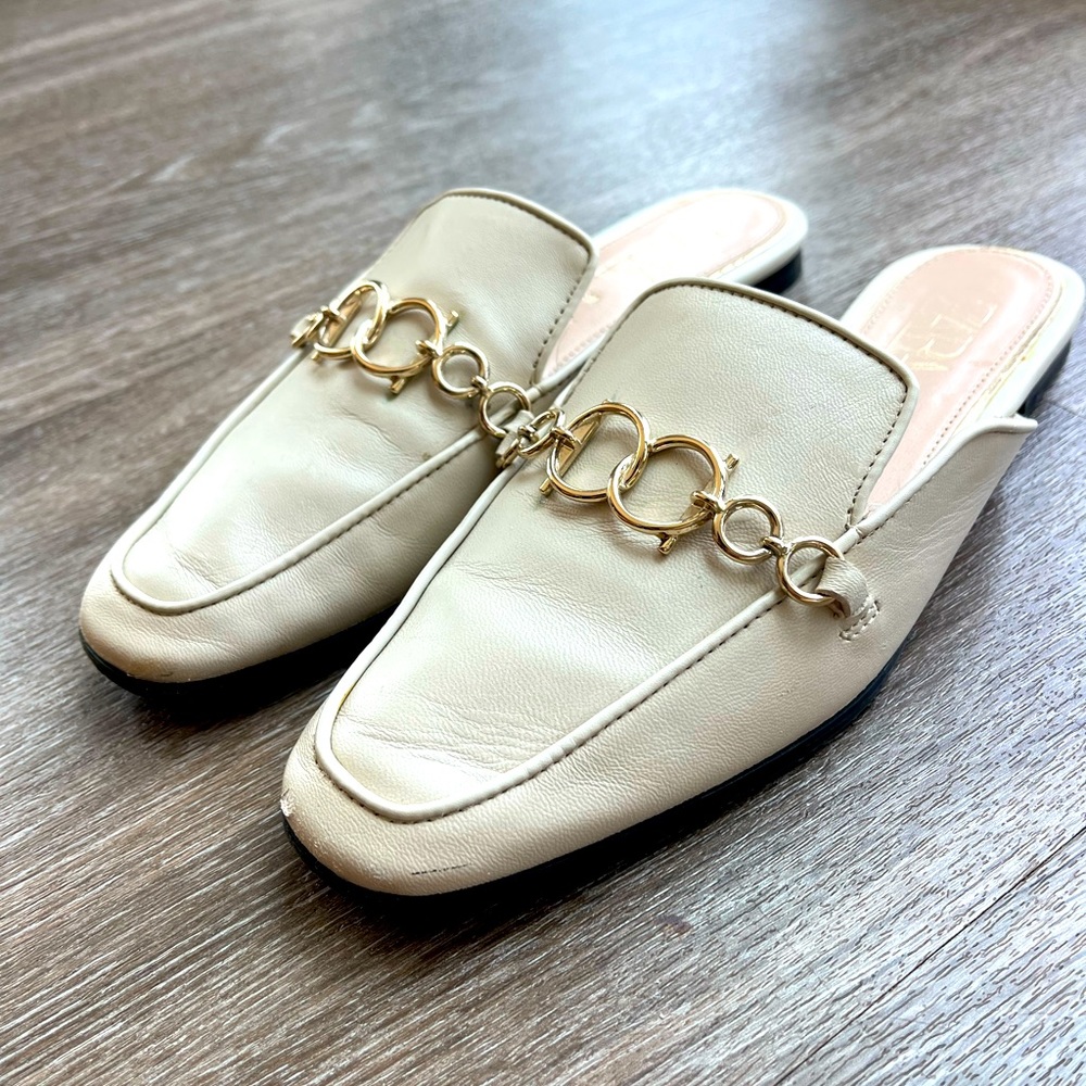 Zara leather loafer slides in cream color